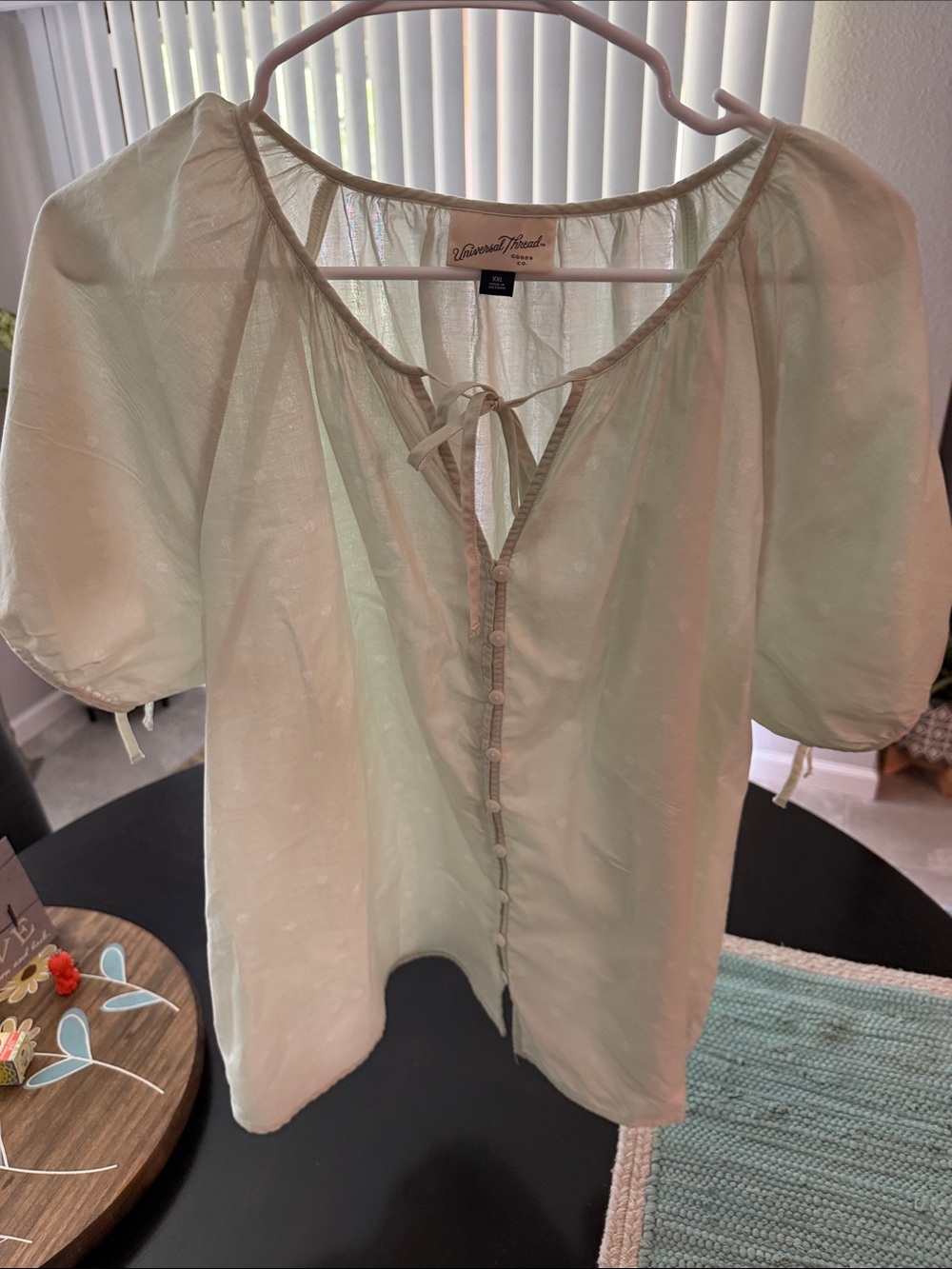 Universal Thread Cream Tie-Front Peasant Blouse Pale Green